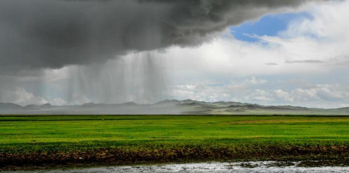 Heavy rain over Mongolia.jpg (Full)